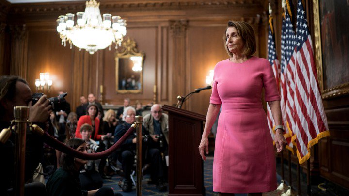 Pelosi est&aacute; afrontando oposici&oacute;n dentro de su propio partido y los medios de comunicaci&oacute;n estadounidenses han especulado con varios nombres que buscar&iacute;an ocupar la presidencia de la c&aacute;mara.