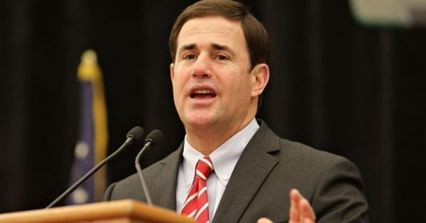 Ducey se confes&oacute; muy interesado en trabajar de cerca con el nuevo presidente de M&eacute;xico para fortalecer las relaciones comerciales 