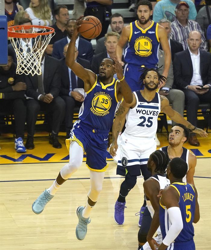 Los dobles campeones de liga, los Warriors de Golden State, volvieron a dar toda una exhibici&oacute;n de buen juego y llegaron a la s&eacute;ptima victoria consecutiva 