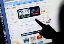 Las compras a través de internet mediante los móviles ganan terreno en las transacciones hechas este "ciberlunes" (Cyber Monday, en inglés), que aspira a convertirse en un día histórico para el comercio electrónico de EE.UU.