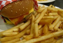 Los alimentos en el país son menos seguros que en Europa, según New York Times Los alimentos en Estados Unidos son menos seguros que en Europa.