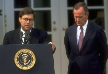 Barr, un fiscal de la vieja guardia que Trump llama para liderar la Justicia Barr, un abogado conservador de 68 años, debe ser confirmado próximamente por el Senado estadounidense para convertirse en el nuevo fiscal general, en sustitución de Jeff Sessions.