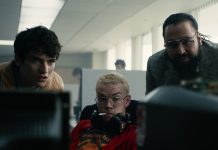 Netflix estrena este viernes la película de la serie "Black Mirror" La plataforma de emisión de televisión en directo Netflix anunció hoy que estrenará la película "Black Mirror: Bandersnatch" este viernes.