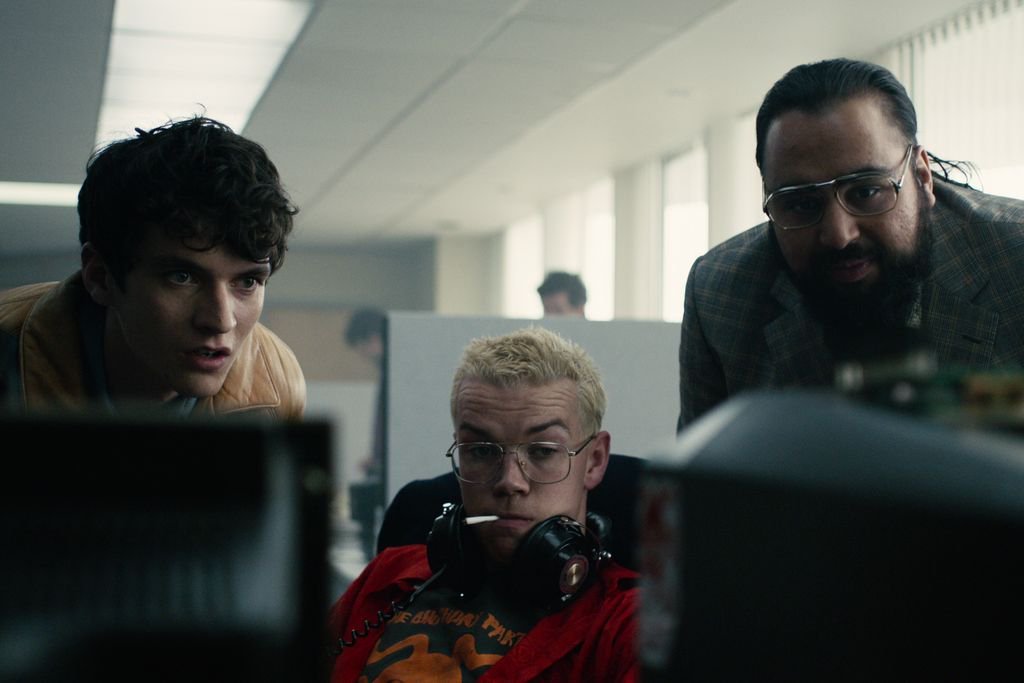 ).- La plataforma de emisi&oacute;n de televisi&oacute;n en directo Netflix anunci&oacute; hoy que estrenar&aacute; la pel&iacute;cula "Black Mirror: Bandersnatch" este viernes.
