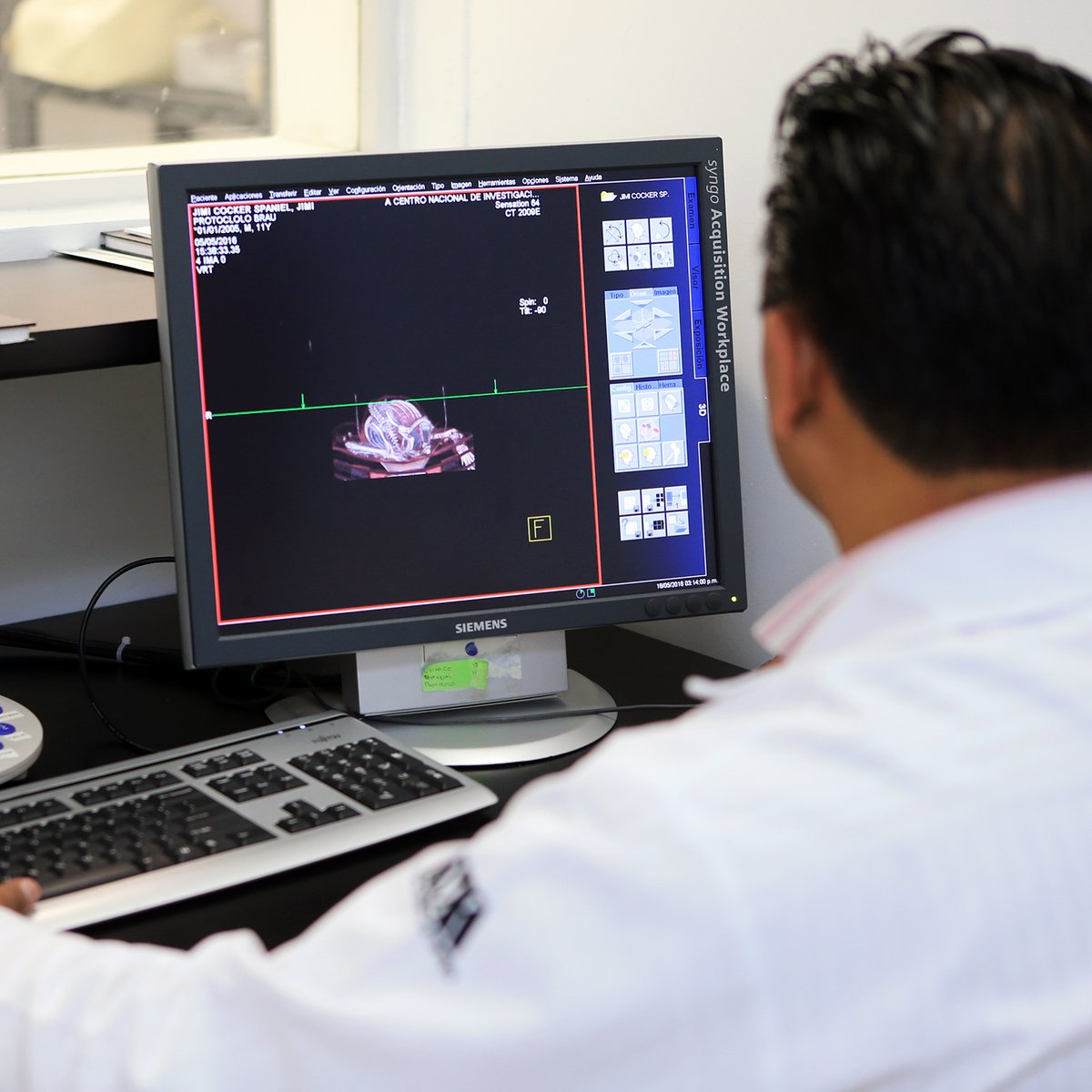 Una de esas terapias es el 'neurofeedback', un tratamiento neurocomportamental que permite el autocontrol en determinados patrones de actividad cerebral.