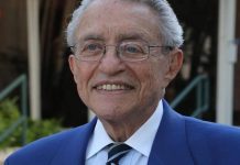 Eduardo Palmer, el productor cubano que cubrió con seis cámaras y a color la entrada triunfal de Fidel Castro a La Habana en enero de 1959, donó hoy su archivo fílmico a Radio y Televisión Martí.
