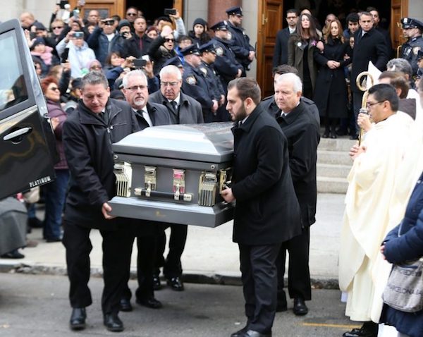 Funeral de Jos&eacute; Peralta.