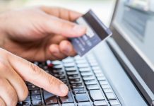 Un jurado federal acusó ayer a 22 personas por 37 relacionados con el fraude bancario y robo de identidad obteniendo así 560.640,43 dólares de la Oficina de Lotería de Puerto Rico.