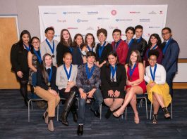 Los estudiantes Recibieron Becas para su Educación o Proyecto Comunitario: la Universidad de Pace, en el campus de la ciudad de Nueva York, organizó una Ceremonia.