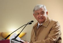 Fotografía cedida por la presidencia de México que muestra al presidente, Andrés Manuel López Obrador,