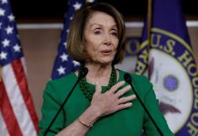 Pelosi carga contra Trump por ser "obstáculo" para mantener Gobierno abierto Existe un gran consenso bipartidista para mantenerlo abierto. El único obstáculo es el presidente", criticó Pelosi.