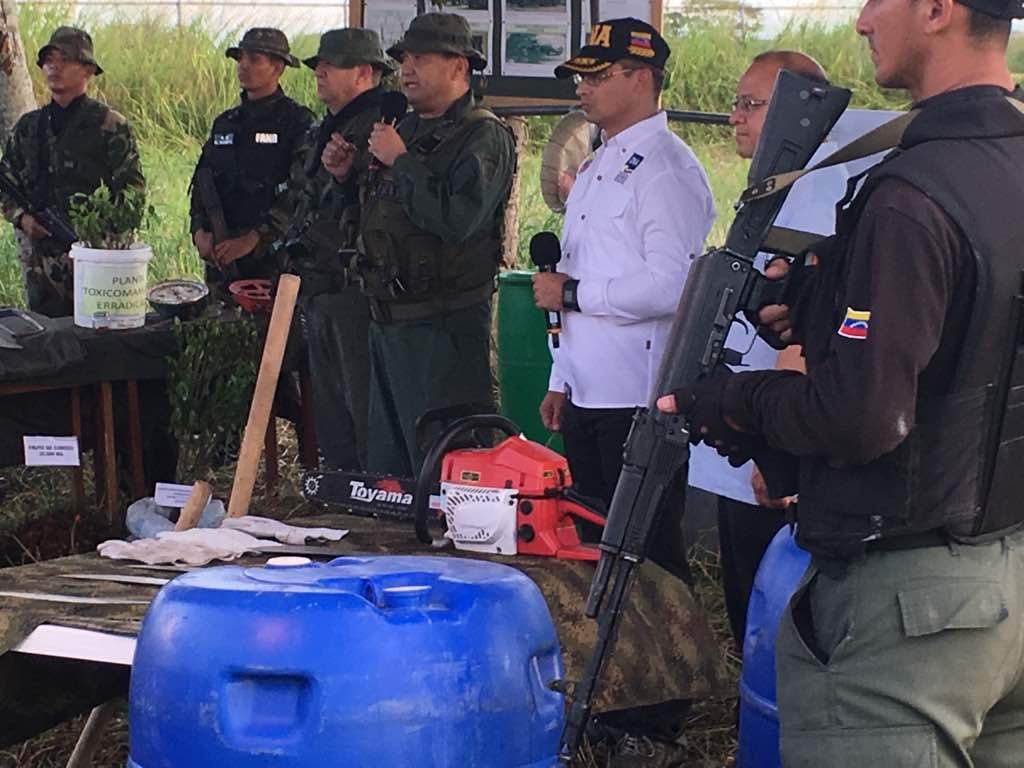 ).- Las autoridades colombianas capturaron a 27 presuntos responsables de transportar d&oacute;lares producto del narcotr&aacute;fico 