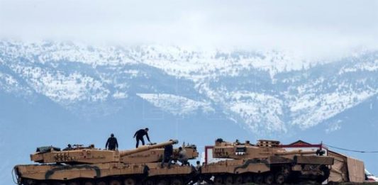 Rusia y Turquía acordaron hoy que seguirán coordinando sus acciones en Siria tras la retirada de las tropas estadounidenses.