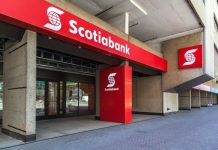 Scotiabank vende sus operaciones de pensiones y seguros en República Dominicana El Scotiabank anunció hoy que llegó a un acuerdo para vender Scotia Crecer AFP y Scotia Seguros, sus negocios de pensiones y seguros en República Dominicana, al Grupo Rizek.