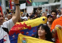 La inestabilidad política y económica en Venezuela ha provocado que unos 3 millones de refugiados y migrantes venezolanos hayan abandonado el país.