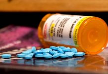 Las anfetaminas son drogas estimulantes, que se recetan legalmente para tratar el trastorno por déficit de atención e hiperactividad y se producen ilegalmente en forma de metanfetamina. Se cree que la mayoría de las hospitalizaciones analizadas en el estudio se deben al uso de metanfetamina.