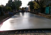 Obreros del Departamento de Transportación y Obras Públicas (DTOP) depositaron unas 3.000 toneladas de asfalto en seis municipios, con el fin de reparar las carreteras de la isla.
