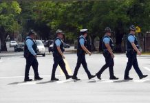 Pagan 12,7 millones de dólares en deuda por ajuste salarial a policías Puerto Rico La asignación de este año para este fin es de 122 millones de dólares y tendrá una asignación similar por los próximos dos años para saldar la totalidad de la deuda.