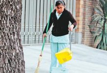 Nueva ley en Colorado protege de abusos a los trabajadores domésticos