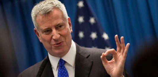 Bill de Blasio, prometió hoy hacer de la urbe que gobierna "la gran ciudad más justa de Estados Unidos" con políticas enfocadas en la mejora de la atención sanitaria.