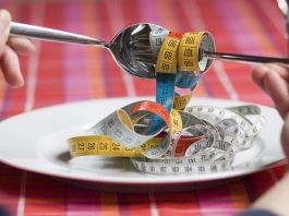 Dietas "milagro" pueden derivar en graves daños a la salud Utilizar productos o dietas "milagro" para adelgazar puede ocasionar problemas como depresión, psicosis o cuadros de ansiedad.