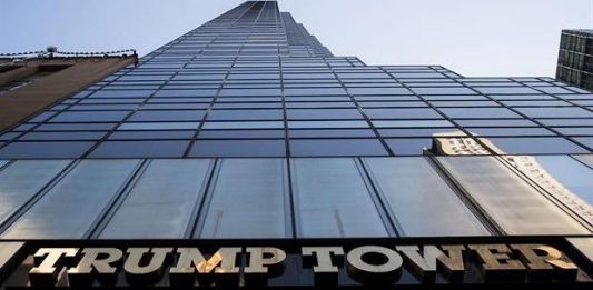 El Kremlin no mantuvo contactos ni estuvo implicado en conversaciones con representantes estadounidenses acerca de la construcción de una posible Torre Trump en Moscú. (Foto de twitter @elpaiscr)