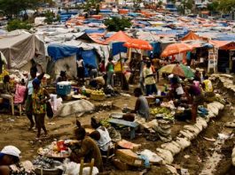 Piden a República Dominicana llevar al Consejo de Seguridad de ONU situación de Haití Según datos oficiales, la población extranjera residente en República Dominicana asciende a 847.979 personas y el 88,5 % de esta es nacida en Haití o es descendiente de inmigrantes haitianos.