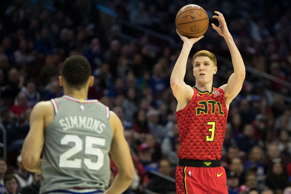 Kevin Huerter logr&oacute; 29 puntos para los Hawks de Atlanta, que ganaron a domicilio.