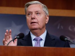 El senador Lindsey Graham teme que retirada de Siria lleve al caos "Entiendo lo que significa para Turquía que hayamos armado al YPG. El brazo político del YPG tiene vínculos con el PKK, hay pruebas claras de eso", admitió en la entrevista.