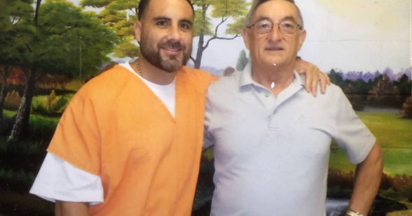De los 24 a&ntilde;os que lleva preso Ibar, 16 estuvo condenado a muerte, pero la Corte Suprema de Florida anul&oacute; en 2016 la condena porque las pruebas contra &eacute;l.