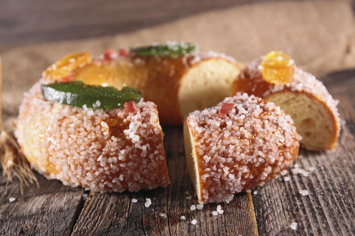 "La forma circular de la rosca es porque es la corona de un rey y se adorna con frutos secos de colores, como joyas", indicó Ricardo Cervantes.
