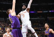 112-119. Tim Hardaway lidera la victoria de los Knicks Tim Hardaway, con 22 puntos, lideró una lista de siete jugadores con anotación de doble dígito para los Knicks.
