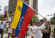 El grupo del exilio venezolano Veppex denunció agresiones contra inmigrantes de ese país en Ecuador. (Foto de twitter @el_carabobeno)