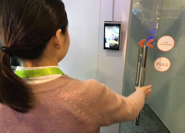 Google anunci&oacute; recientemente que no vender&aacute; un software de estas caracter&iacute;sticas hasta que no se reconozcan los riesgos de la tecnolog&iacute;a.