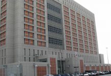 La prisión en el condado de Brooklyn que a finales de enero pasado mantuvo a más de mil reos con electricidad y calefacción limitadas.