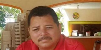 La salud del funcionario es estable, ya que después de los hechos fue ayudado por vecinos para ser trasladado al hospital mas cercano.