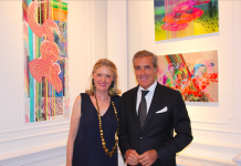 La artista Cecilia Duhau junto al Embajador Marcelo Martin Giusto, Cónsul General de Argentina, durante la inauguración de su muestra “Icebergs Tropicales” expresó: “Esto contentísima de presentar mi trabajo en Nueva York. Mi mensaje a los artistas es que se animen a todo y a los artistas argentinos que consideren la importancia enorme de contar con una sala como ésta, en el Consulado General, en una área privilegiada.”