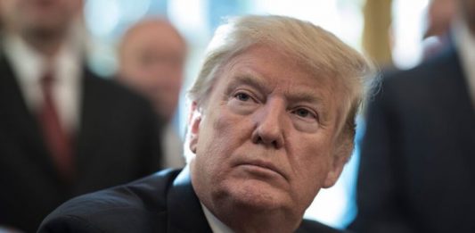 Esta es la primera citación emitida desde que los demócratas tomaran el control de la Cámara Baja a principios de enero y prometieran supervisar de cerca las acciones de Trump.