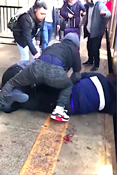 El fallecido Senador estatal&nbsp;Jos&eacute; Peralta&nbsp;estaba decidido a pasar legislaci&oacute;n para acabar con las pandillas criminales que han generado violencia en la avenida Roosevelt, como capt&oacute; el video en vivo del asesinato de Abel Mosso el pasado domingo 3 de febrero. Foto tomado del video