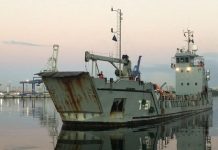 Llegan a Cuba 100 toneladas de ayuda venezolana para damnificados por tornado El donativo venezolano llegó a Cuba tras una travesía de una semana en un barco de la Armada.