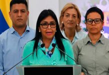 Vicepresidenta venezolana dice que la ayuda alimentaria "es cancerígena" "Esa ayuda viene contaminada y envenenada, es cancerígena, así lo han mostrado distintos estudios científicos", dijo la funcionaria.