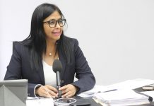 Vicepresidenta de Venezuela llama a Guaidó a "reflexión" y parar la "locura" Consideró "muy triste" que Guaidó haya dicho recientemente que no descarta autorizar una intervención militar.