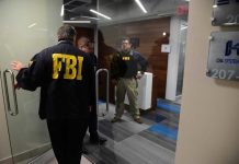Agentes del FBI en Puerto Rico llevan a cabo este miércoles varias órdenes de arrestos contra un grupo de personas que presuntamente se dedicaban al narcotráfico en San Juan.