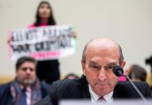 El representante especial de Estados Unidos para Venezuela, Elliott Abrams, comparece ante el Comité de Exteriores de la Cámara Baja para hablar de la situación en el país, este miércoles en Washington