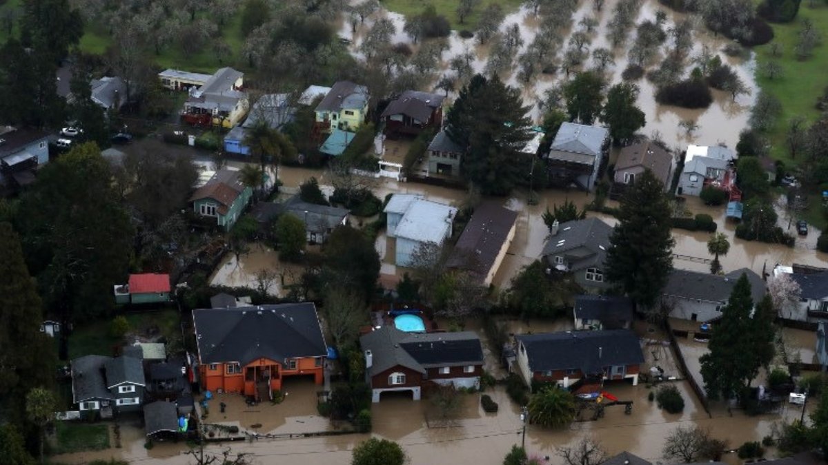 La población más afectada es Guerneville, de unos 4.500 habitantes.