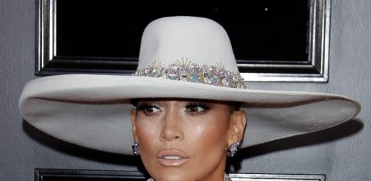 Jennifer Lopez a su llegada a la 61ª ceremonia anual de los premios Grammy el pasado 10 de febrero.