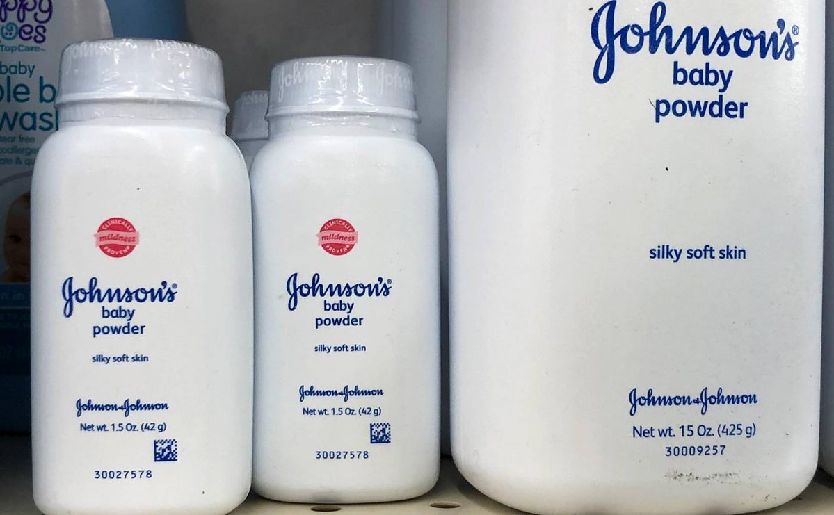 Las querellas por "daños personales" que alegan que los polvos de talco de la compañía causan cáncer, principalmente los de Johnsons Baby Powder.