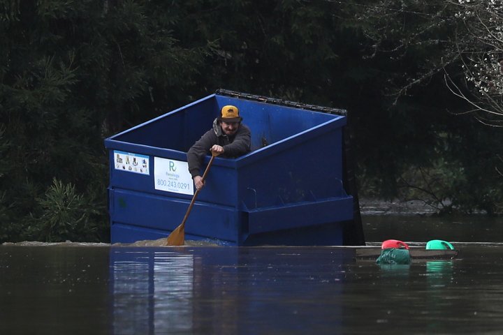 Las lluvias forman parte de una tormenta tropical que ha sacudido la región durante esta semana.