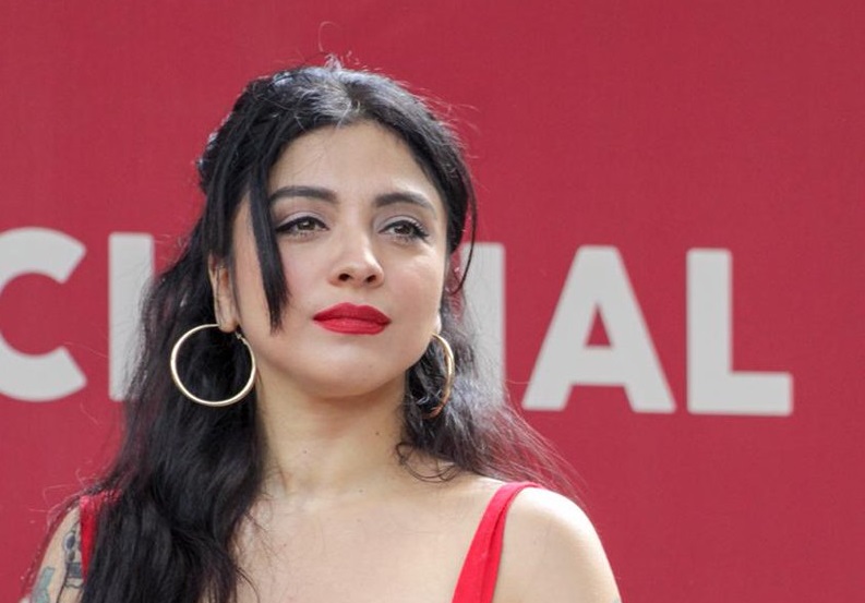 Con "Norma", su sexto &aacute;lbum de estudio, Laferte recre&oacute; la hechura de los discos a la antigua usanza, en una sola toma.