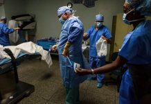 La Ley de Código de Seguros establece que ninguna organización de seguros de salud podrán denegar la solicitud de un médico para convertirse en proveedor.